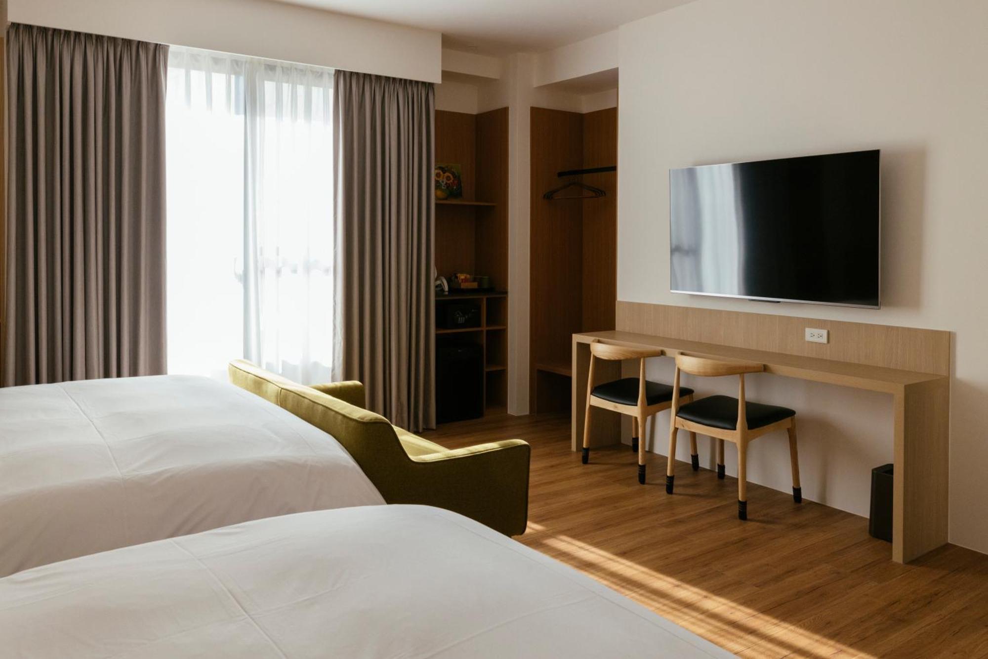 Hotel 鹹菜巷8號 Tainan Zewnętrze zdjęcie