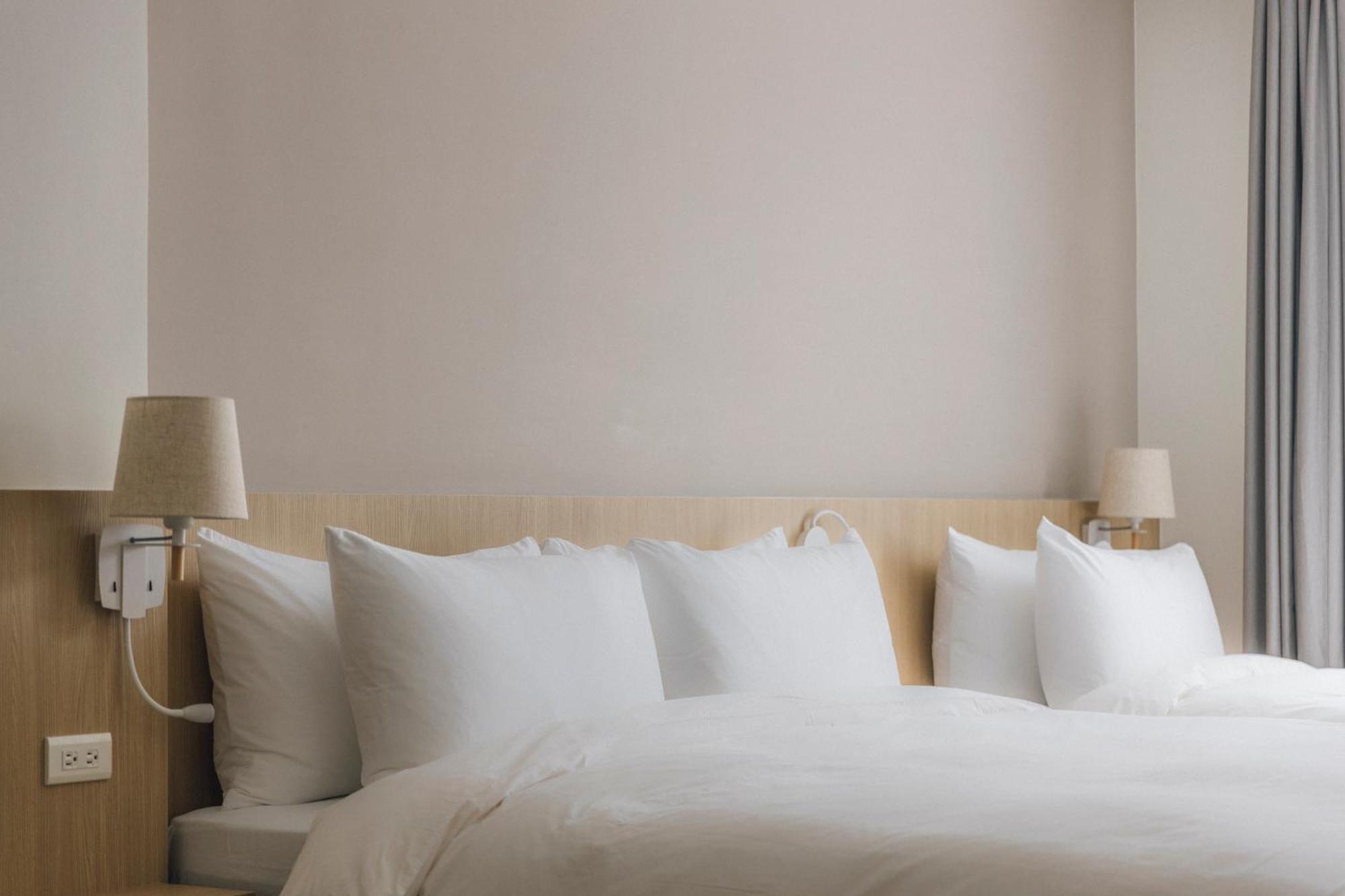 Hotel 鹹菜巷8號 Tainan Zewnętrze zdjęcie