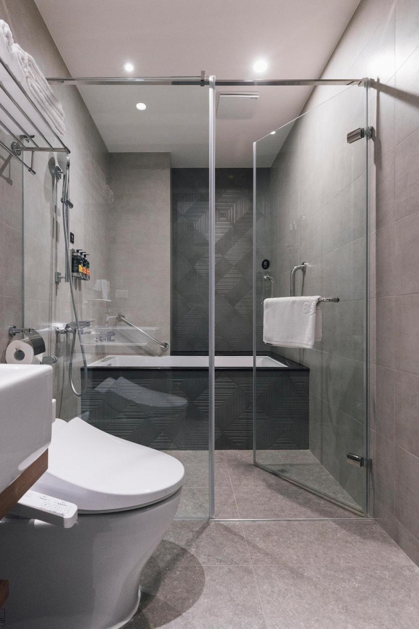 Hotel 鹹菜巷8號 Tainan Zewnętrze zdjęcie